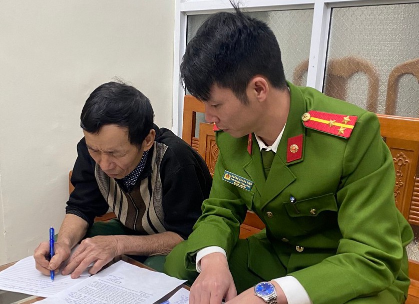 Tạm giữ xe tự chế đón học sinh tại xã Thuận Thiên (huyện Kiến Thụy)